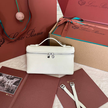 EXTRA POCKET L19 IN WHITE GRAINED CALFSKIN WITH SILVER HARDWARE House Of Sarah Bags