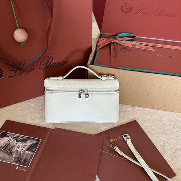 EXTRA POCKET L19 IN WHITE GRAINED CALFSKIN WITH SILVER HARDWARE House Of Sarah Bags