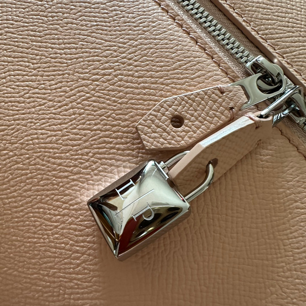 EXTRA BAG L27 IN PEACH PINK SMOOTH CALFSKIN WITH SILVER HARDWARE House Of Sarah