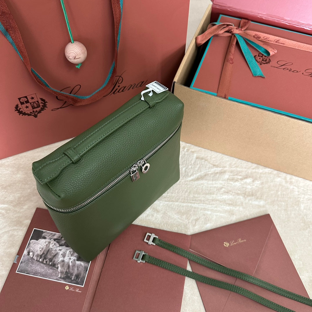 EXTRA POCKET BACKPACK L23.5 IN PINE GREEN CALFSKIN WITH SILVER HARDWARE House Of Sarah