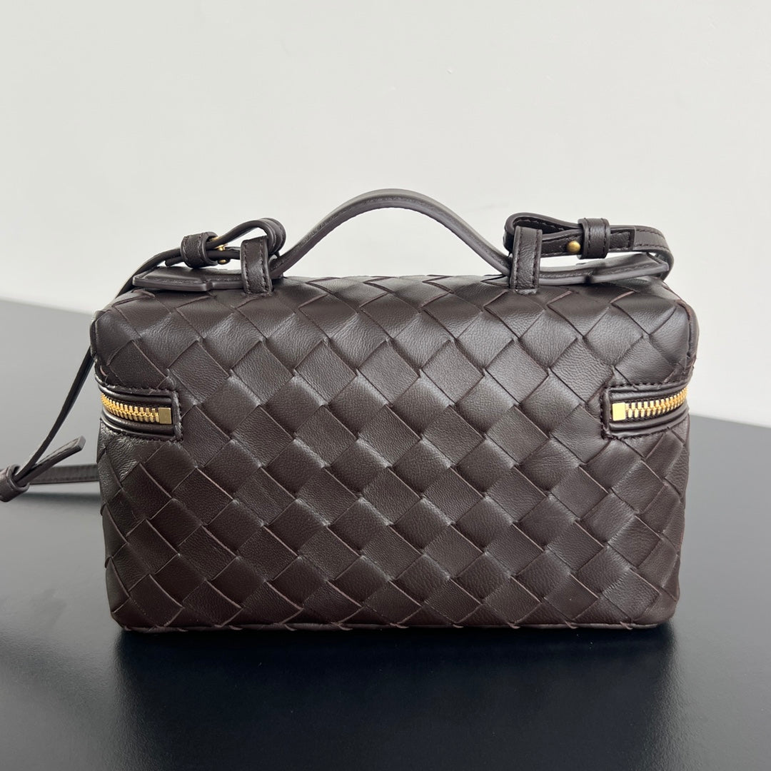 BANG BANG 22 VANITY CASE IN FONDANT CALFSKIN House Of Sarah
