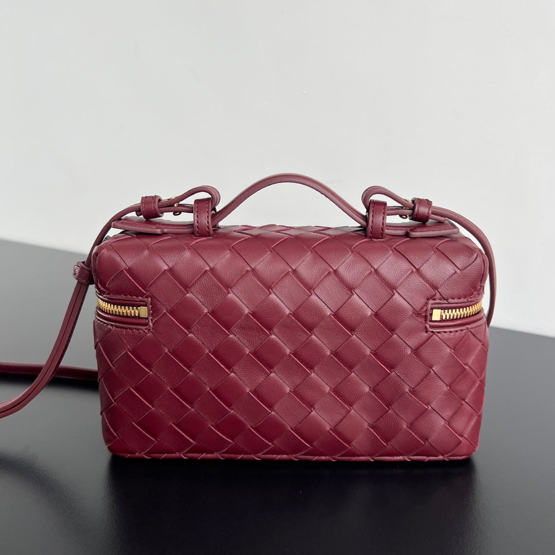 BANG BANG 22 VANITY CASE IN BURGUNDY RED CALFSKIN House Of Sarah Bags