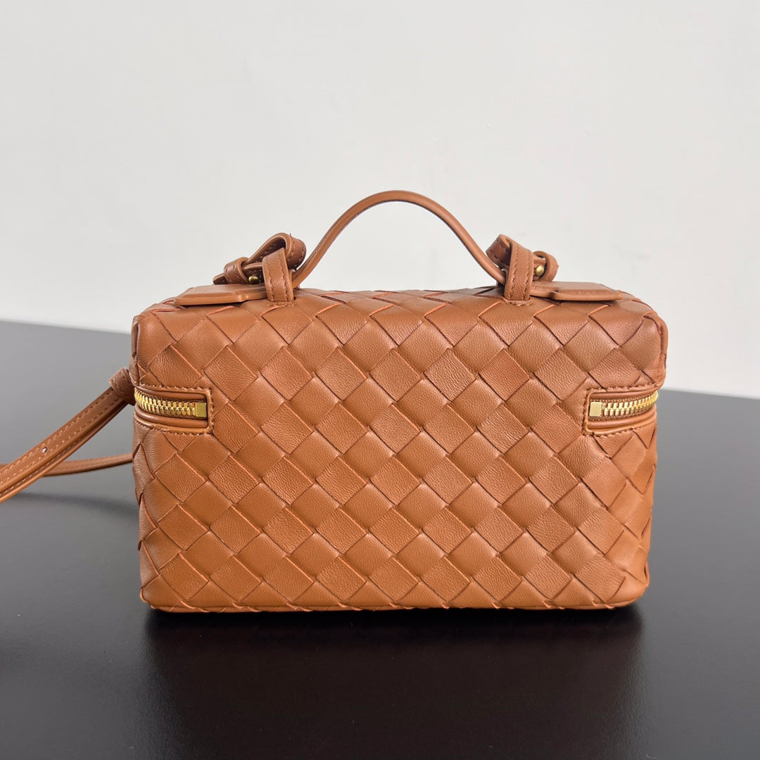 BANG BANG 22 VANITY CASE IN CINNAMON BROWN CALFSKIN House Of Sarah Bags