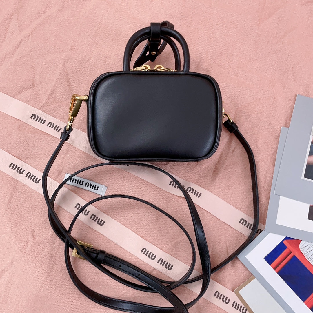 MINI SHOULDER BAG 10 IN BLACK CALFSKIN GOLD HARDWARE House Of Sarah Bags