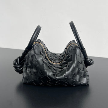 SMALL TOP HANDLE LOOP 19 IN BLACK CALFSKIN by House Of Sarah