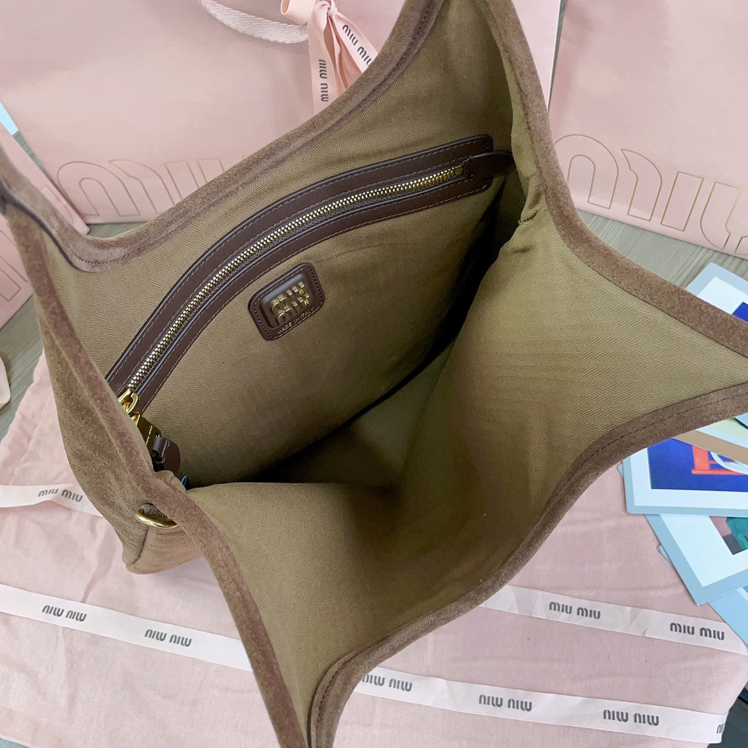 IVY TOTE BAG 40 IN BROWN SUEDE House Of Sarah Bags