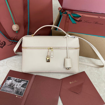 EXTRA BAG L27 IN LIGHT PINK SMOOTH CALFSKIN WITH GOLD HARDWARE House Of Sarah Bags