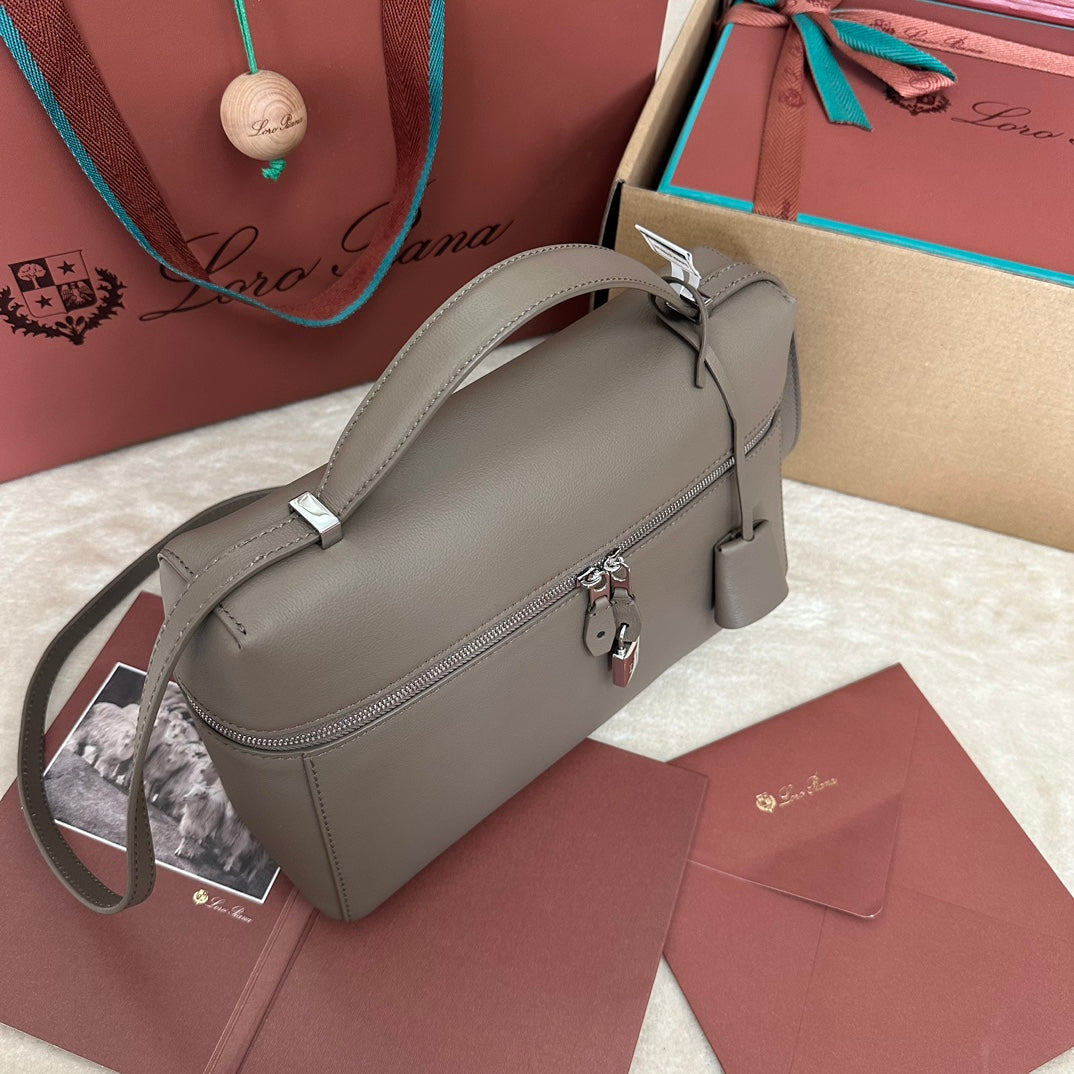 EXTRA BAG L27 IN CEDAR BROWN SMOOTH CALFSKIN House Of Sarah