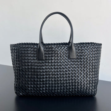 LARGE CABAT 51 IN BLACK LAMBSKIN by House Of Sarah