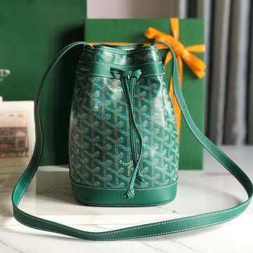 PETIT FLOT BUCKET BAG 22 IN GREEN GOYARDINE CANVAS AND LAMBSKIN TRIM House Of Sarah