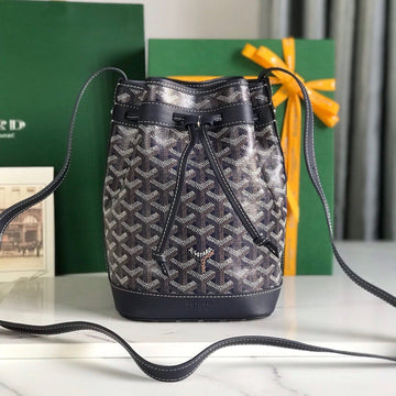 PETIT FLOT BUCKET BAG 22 IN NAVY BLUE GOYARDINE CANVAS AND LAMBSKIN TRIM by House Of Sarah