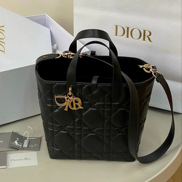 MEDIUM TOUJOURS BUCKET BAG 22 IN BLACK CANNAGE CALFSKIN House Of Sarah Bags