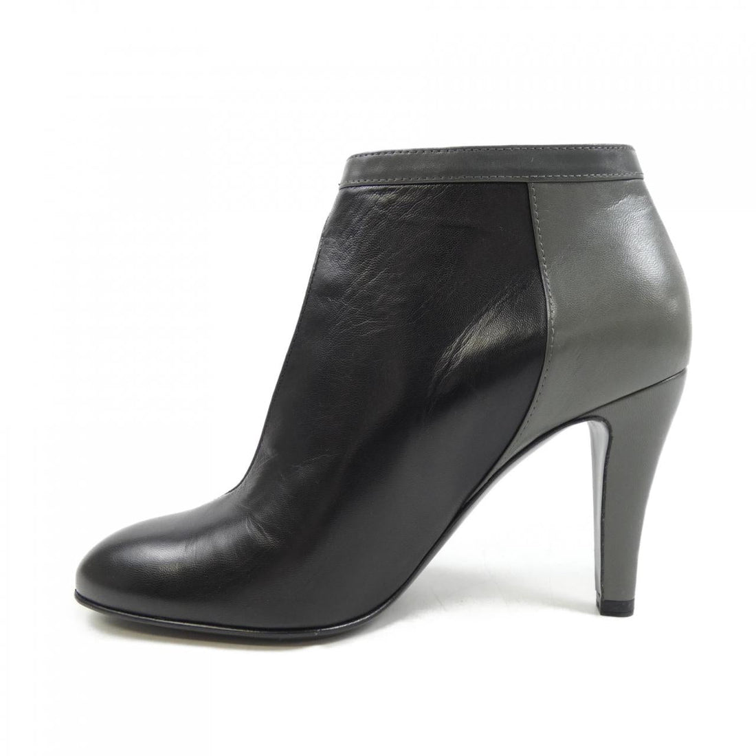 Chanel  d Pumps