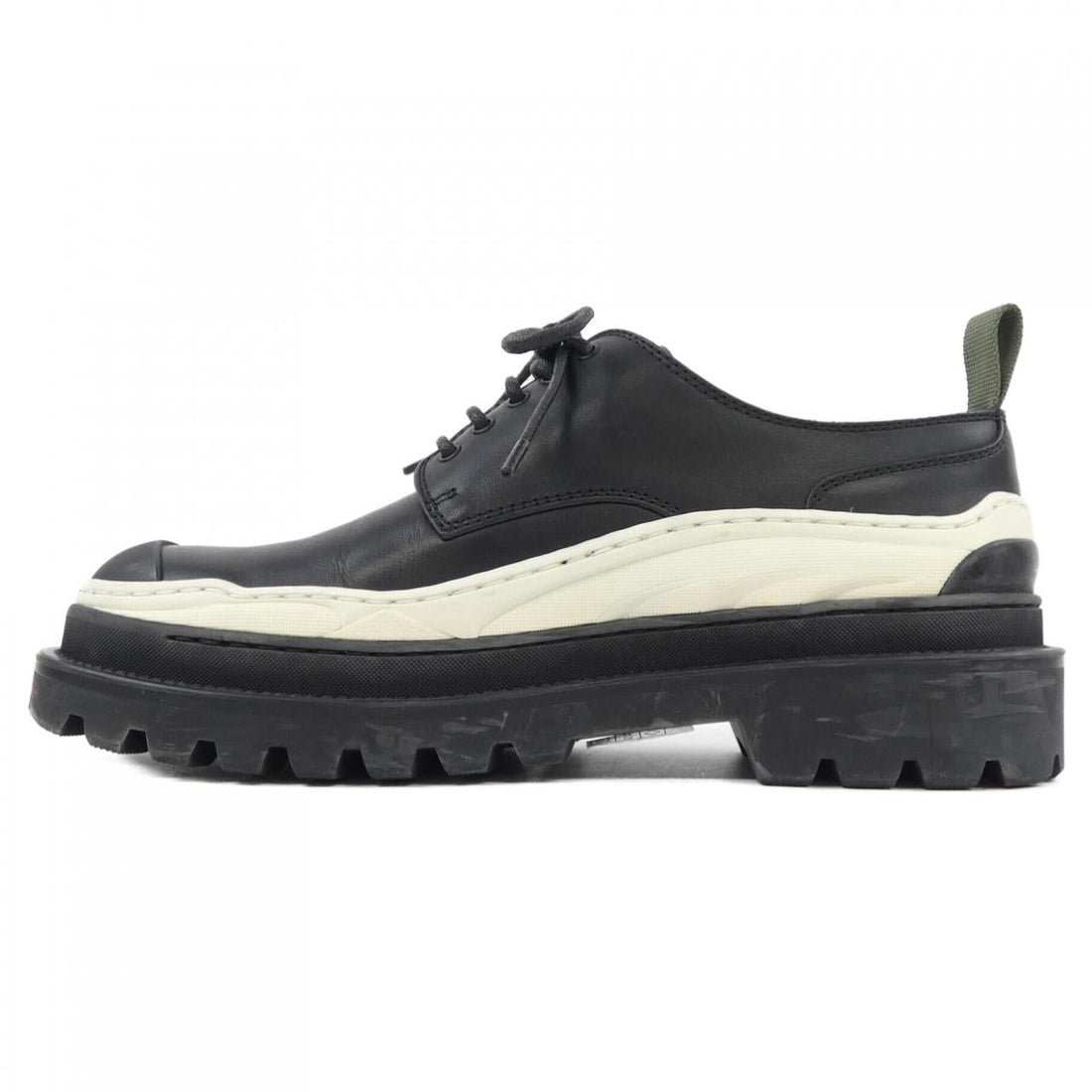 Dior SACAI Leather Shoes