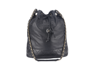CHANEL   BLACK LAMBSKIN BUCKET BAG WITH COIN POUCH GOLD HARDWARE NO HOLO, NO  AND NO DUST COVER