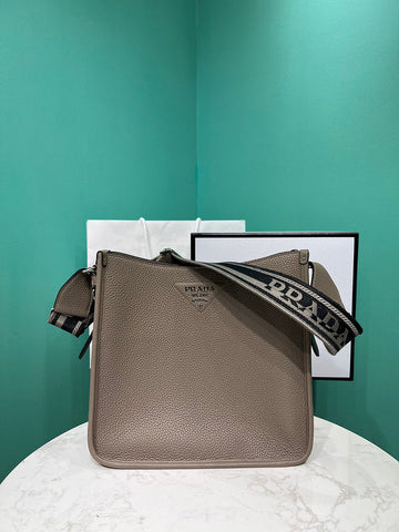 Prada Bags - 5701