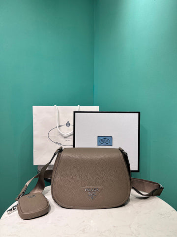 Prada Bags - 2335