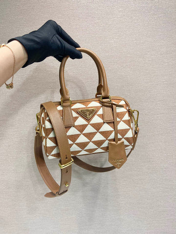 Prada Bags - 929