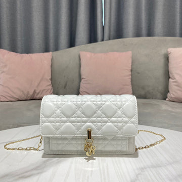 Dior Bags - 3974