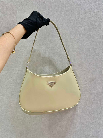 Prada Bags - 4917