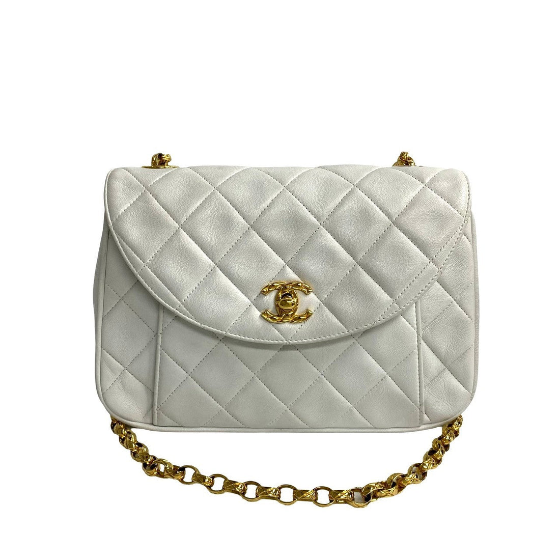 CHANEL Shoulder Bag lambskin white Matrasse