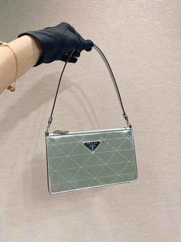 Prada Bags - 5631