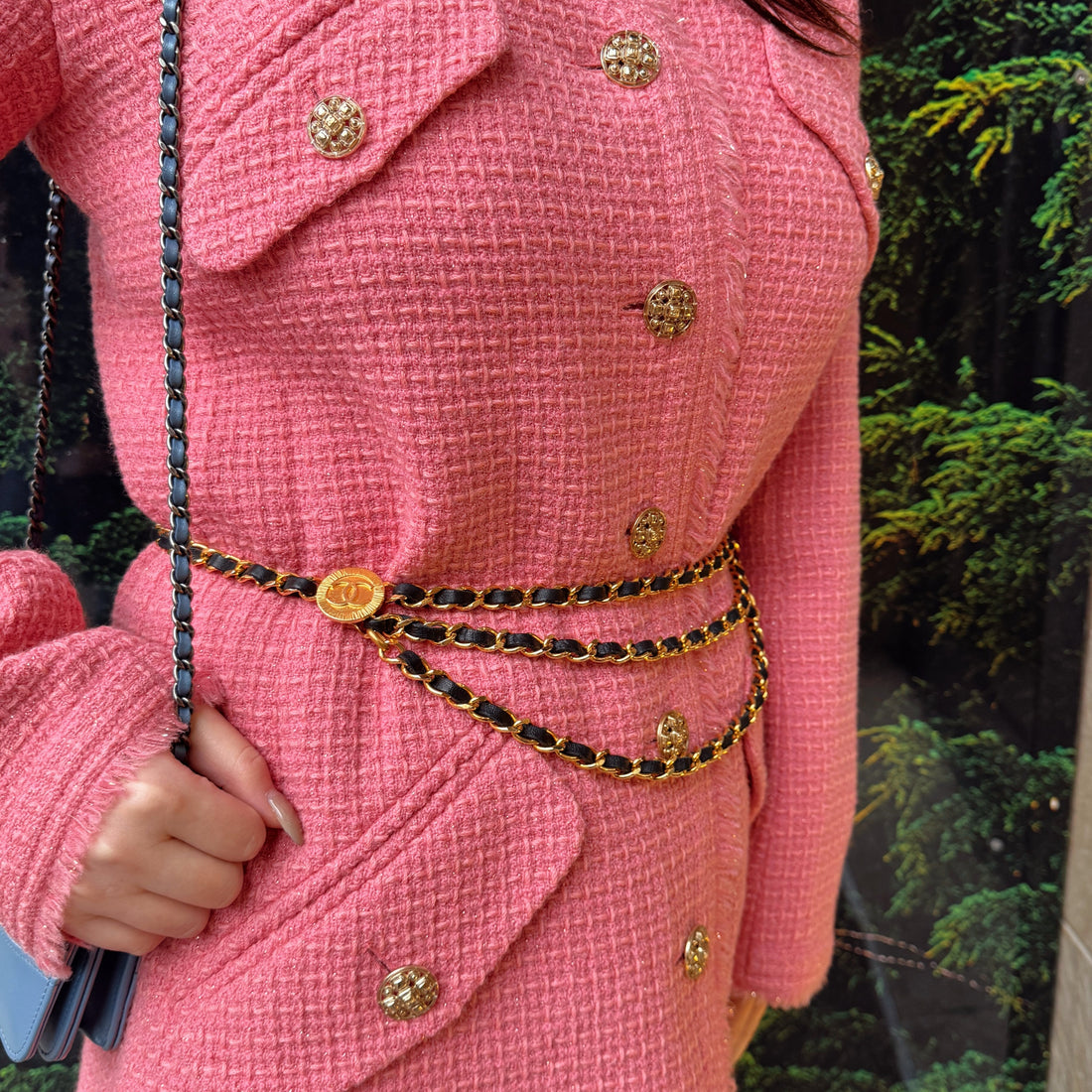 CHANEL   Black Golden Waist Chain
