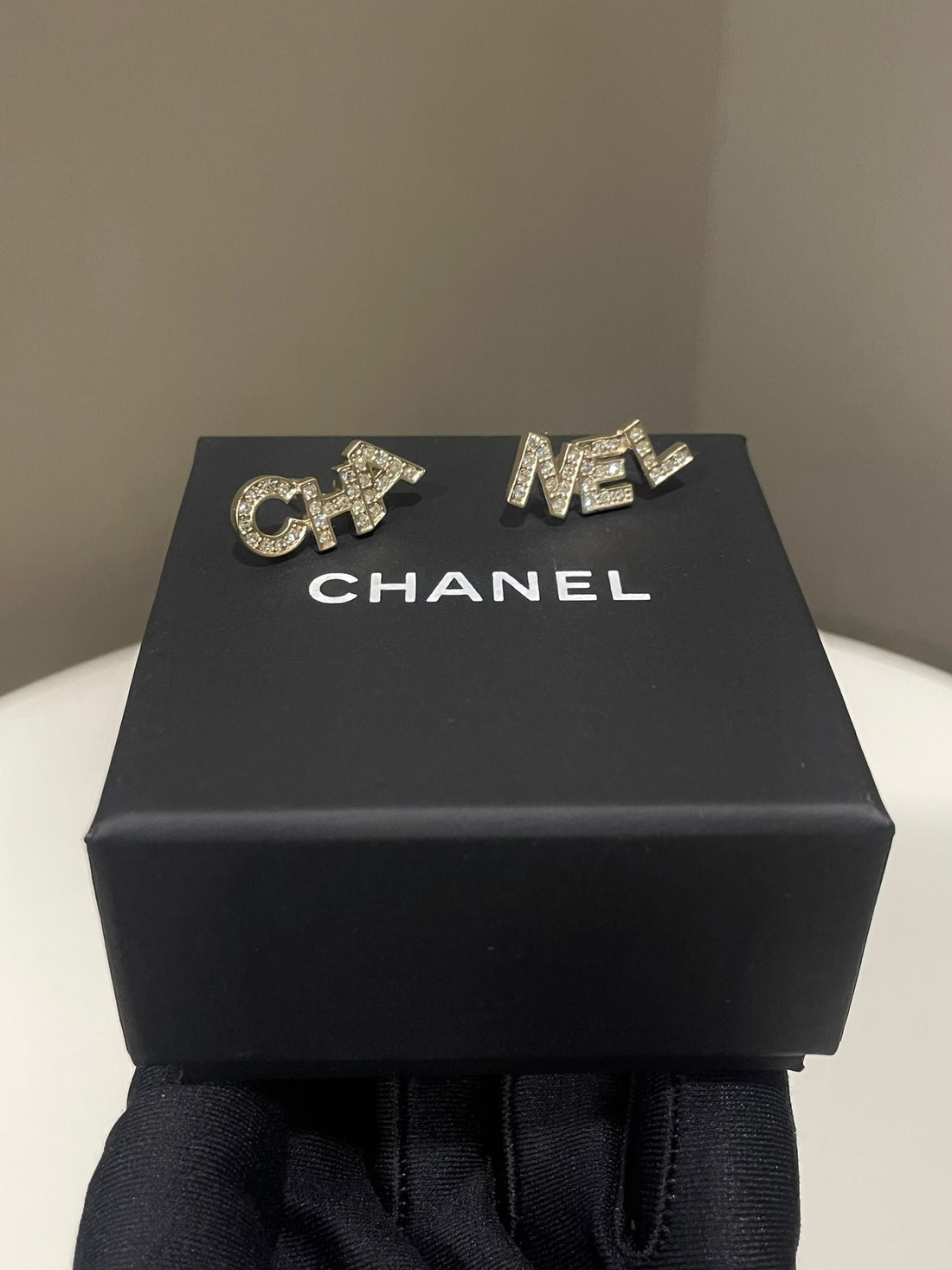 Chanel 20K "CHA NEL" Earring Rhinestone