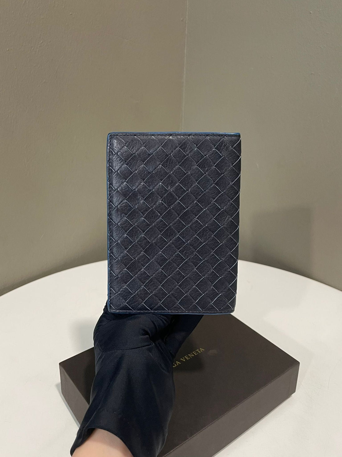 Bottega Veneta Intrecciato Passport Case Black / Blue