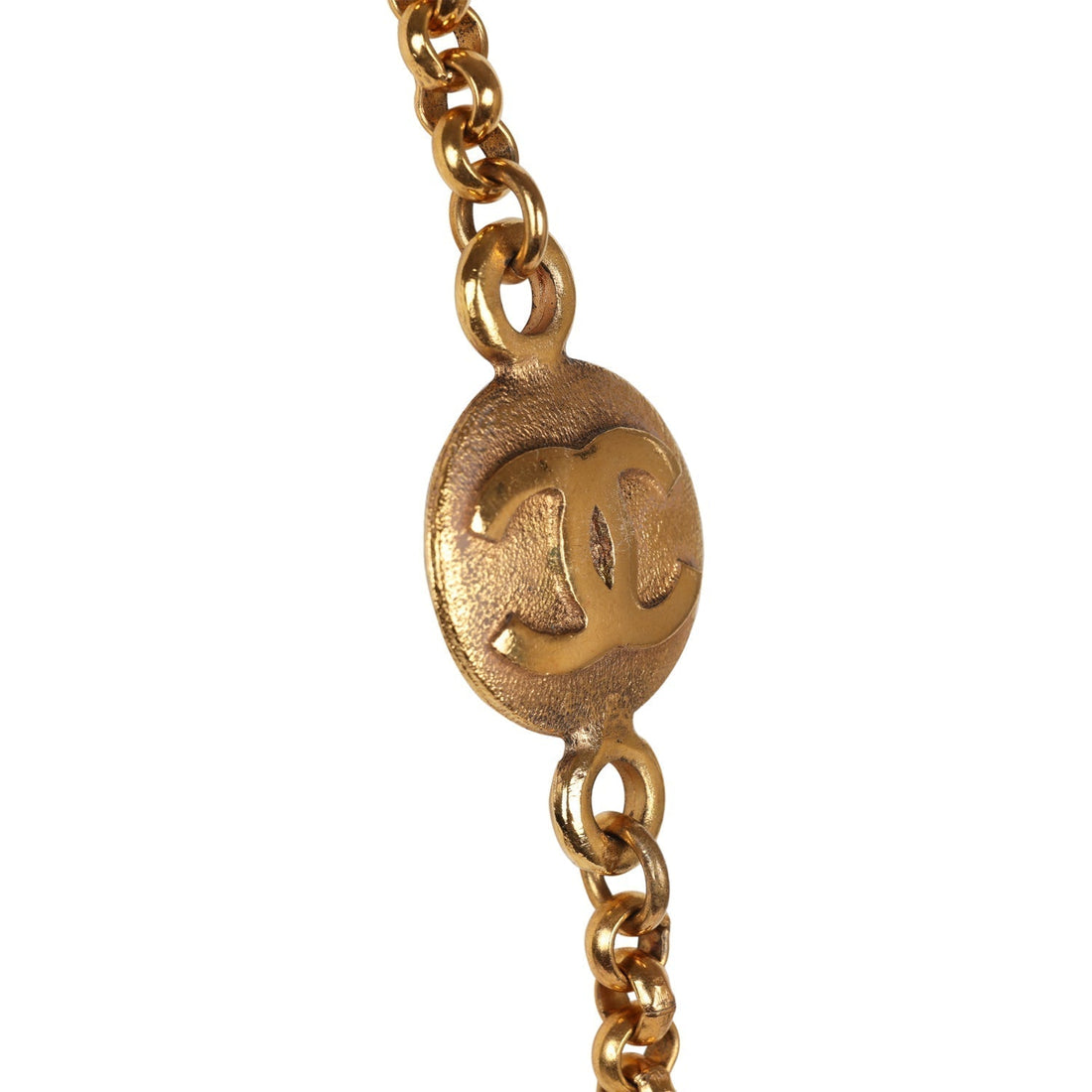 Chanel   Medallion Cable Chain Gold Metal Necklace