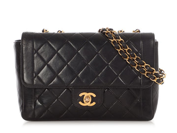 Chanel   Black Quilted Lambskin Flap