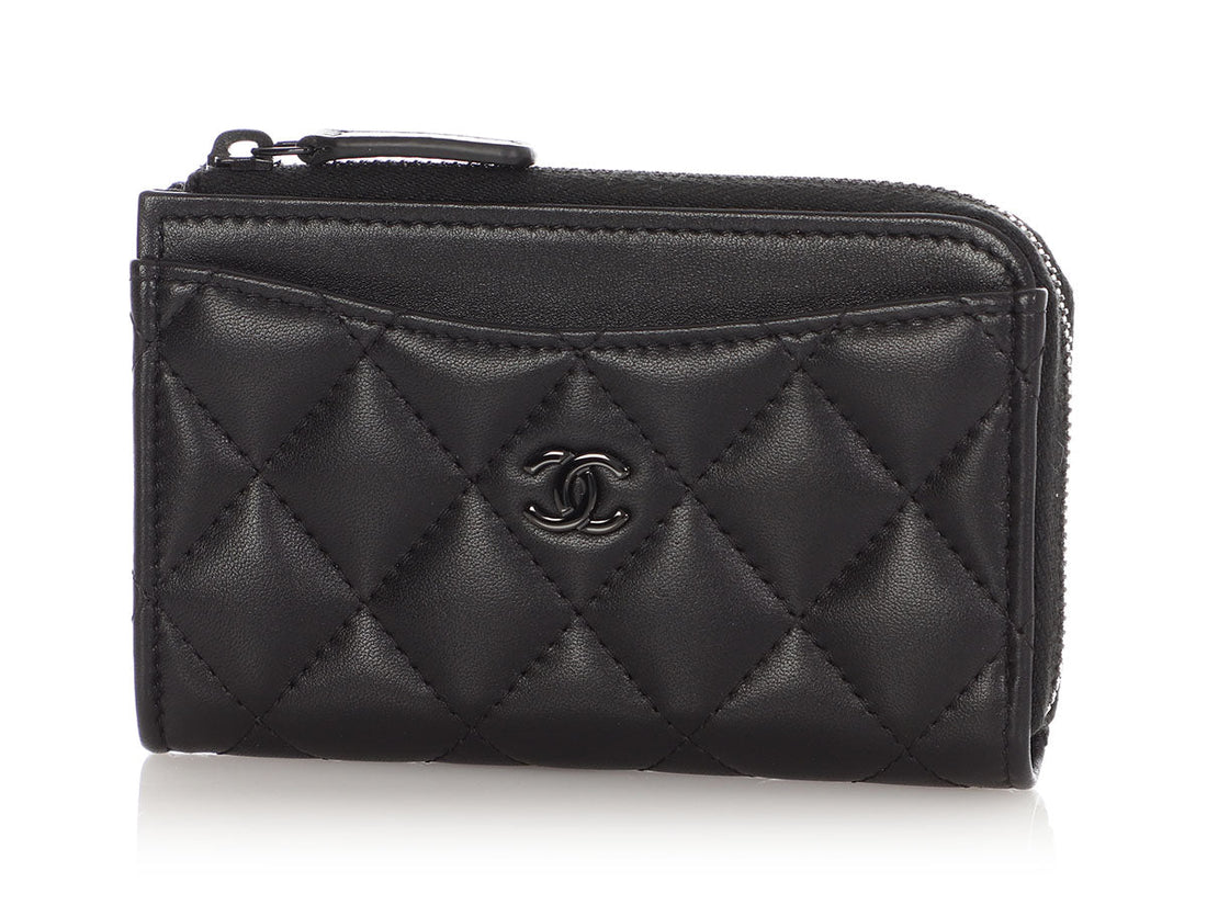 Chanel Black Quilted Lambskin Zip Around  Holder