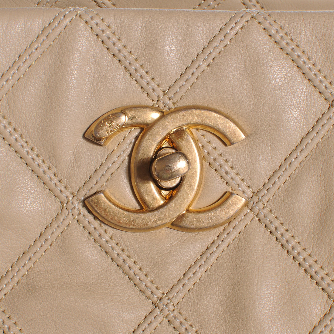 CHANEL CALFSKIN STITCHED CITY ACCORDION TOTE BAG