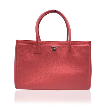 CHANEL PEBBLED LEATHER LARGE EXECUTIVE TOTE BAG WITH SHOULDER STRAP-HS