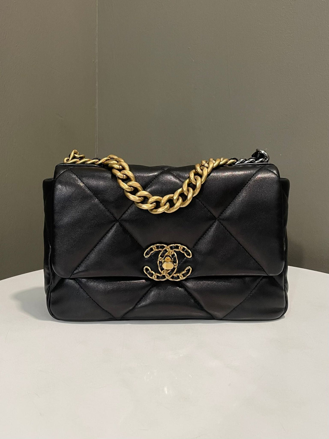 Chanel 19 Flap Bag Black Lambskin