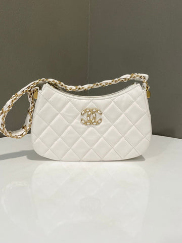 Chanel 19 Hobo  Ivory Calfskin