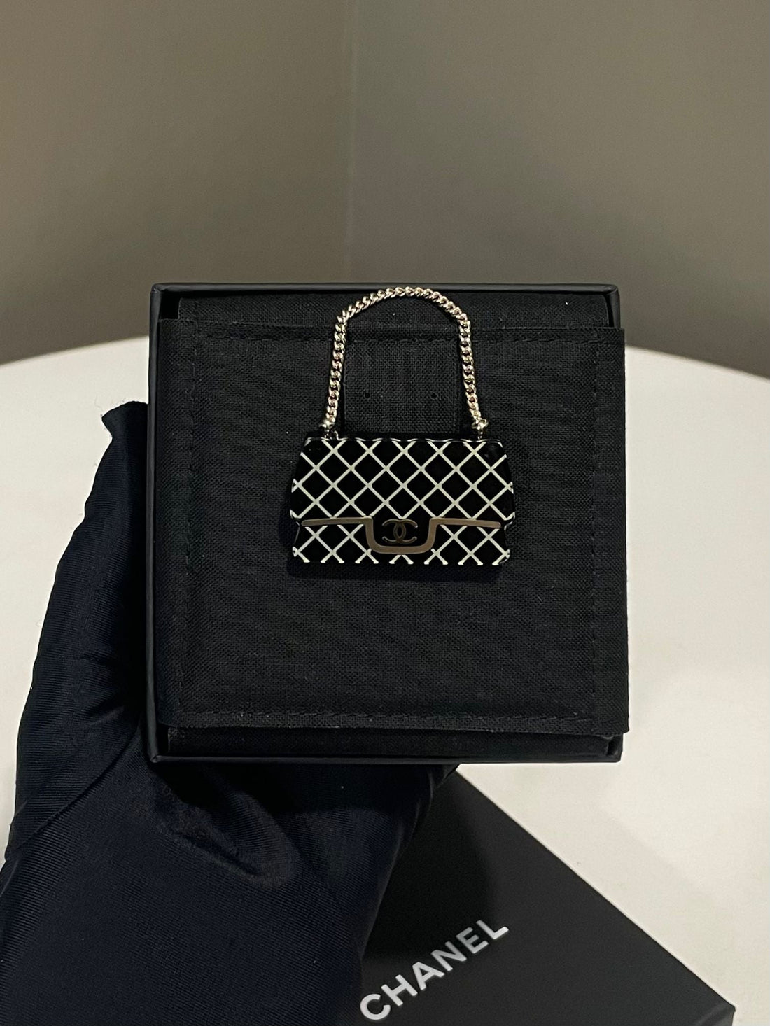 Chanel 19P Cc Flap Bag Brooch Black Gold Resin