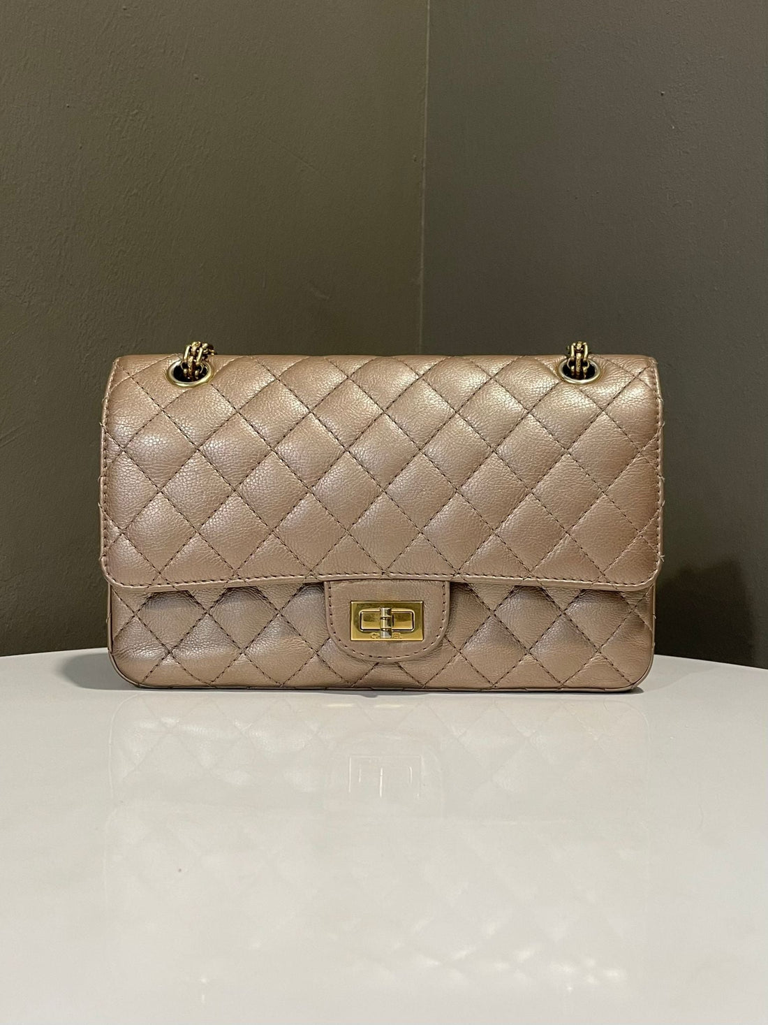 Chanel 2.55 Reissue Double Flap Bag 225 Gold Champagne Grainy Leather
