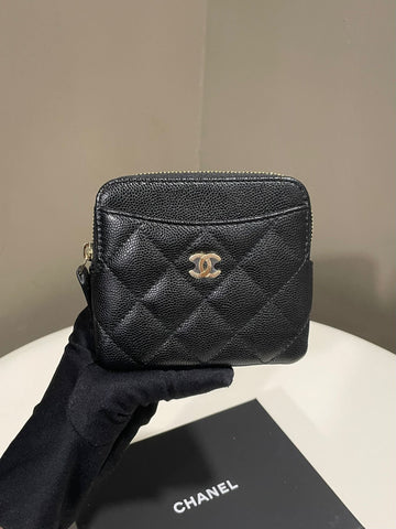 Chanel 21P Zip Coin Card Holder Purse  Black Caviar