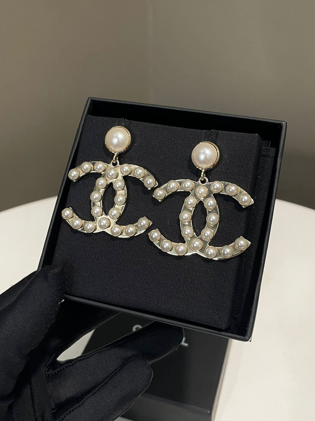 Chanel 21S Dangling Large CC Pearl Earrings