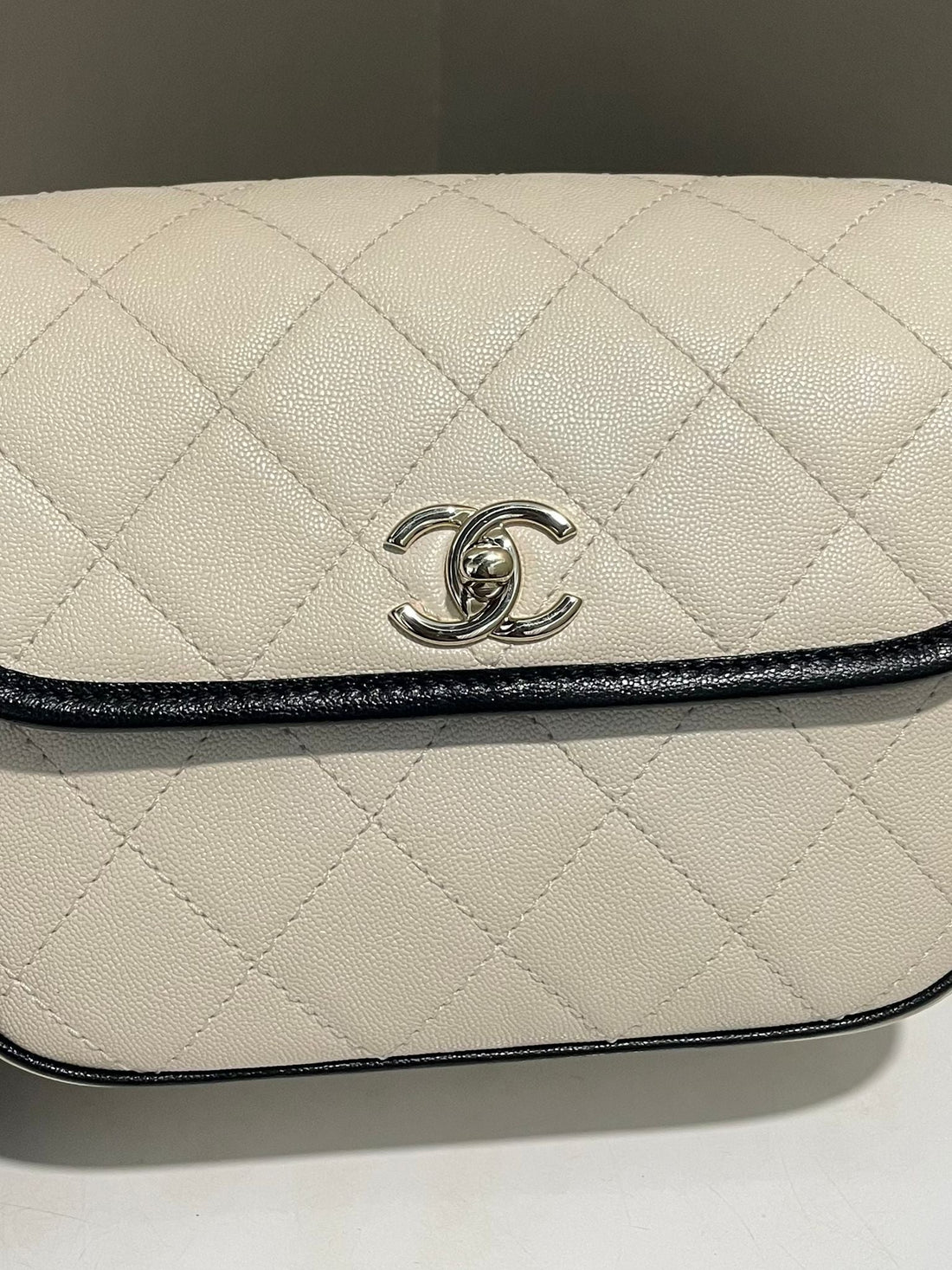 Chanel 21S Messenger Sling Bag  Black / Cream