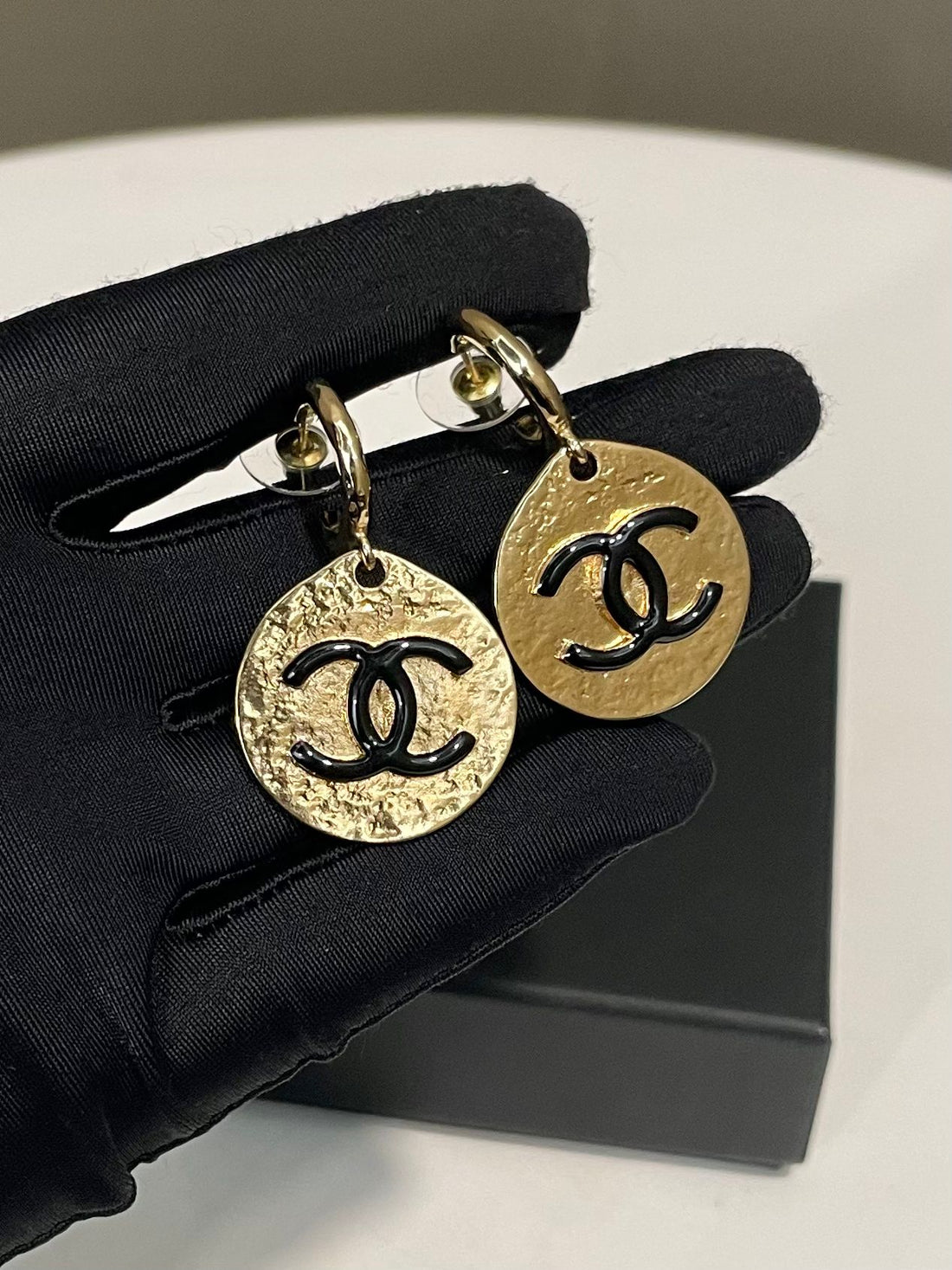 Chanel 22A CC Logo Drop Round Earrings