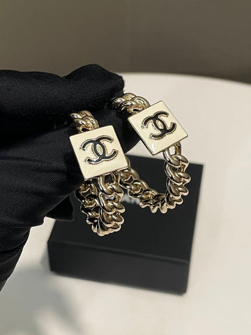 Chanel 22A Cc Chain Hoop Earring