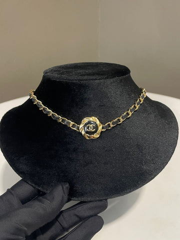 Chanel 22A Round Cc Logo Chain Necklace