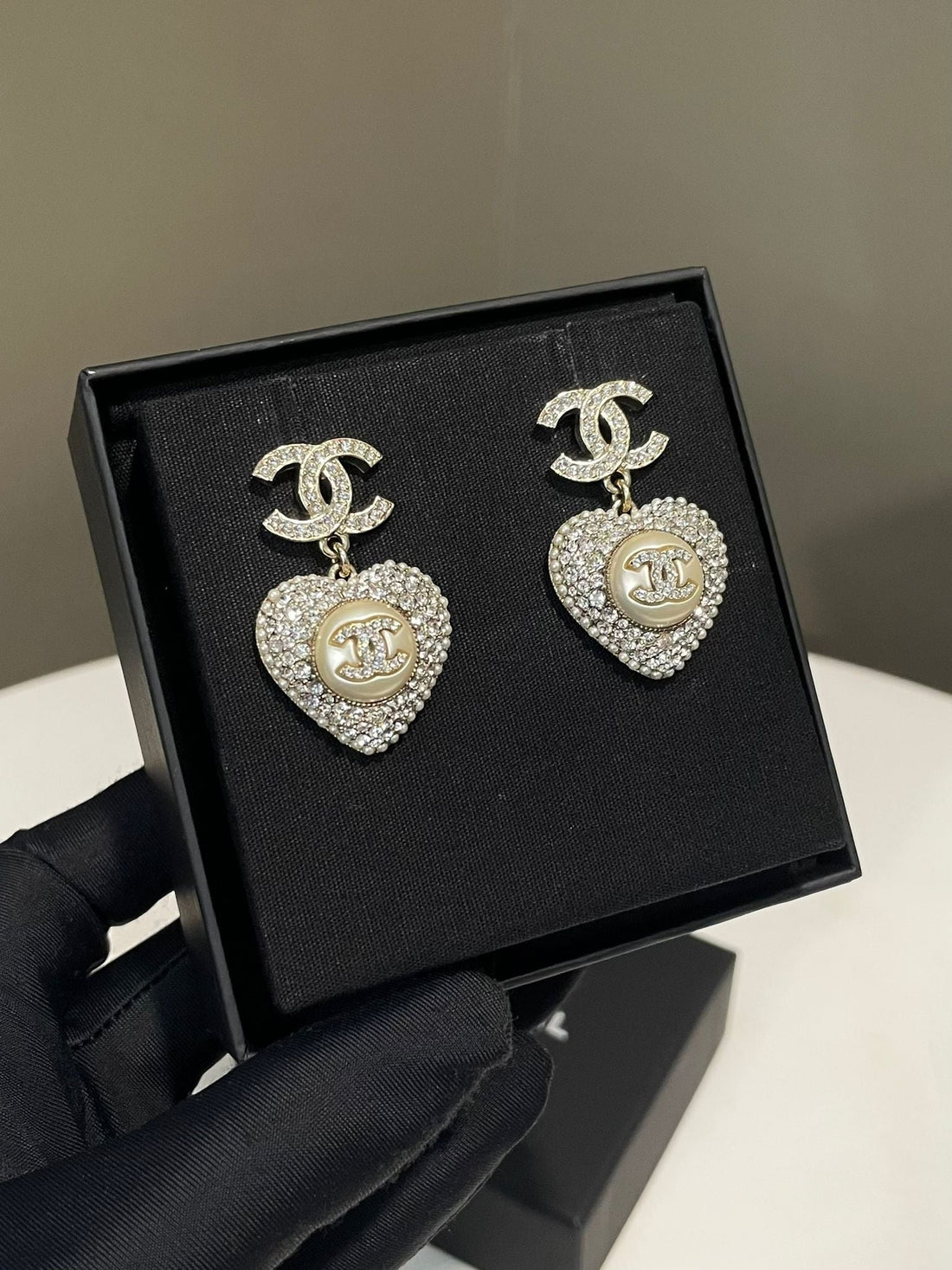 Chanel 22B Cc Dangling Heart Crystal Earrings