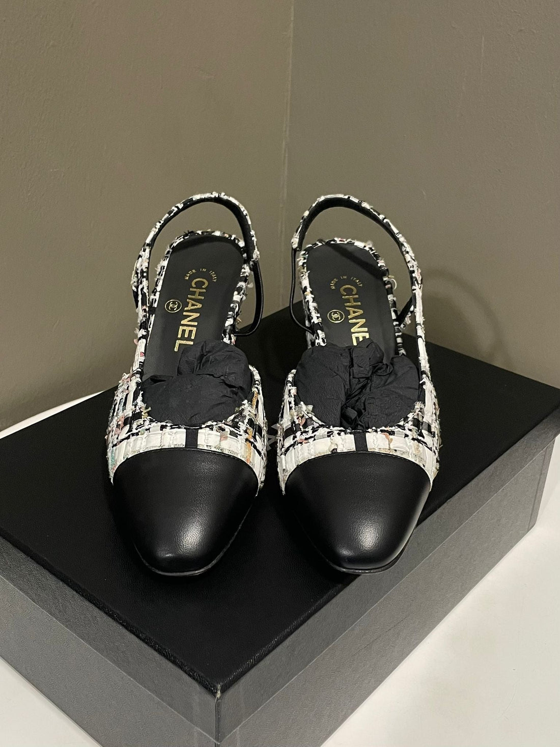 Chanel 22C Slingbacks  Black / Multi Color Tweed  Size 38 C