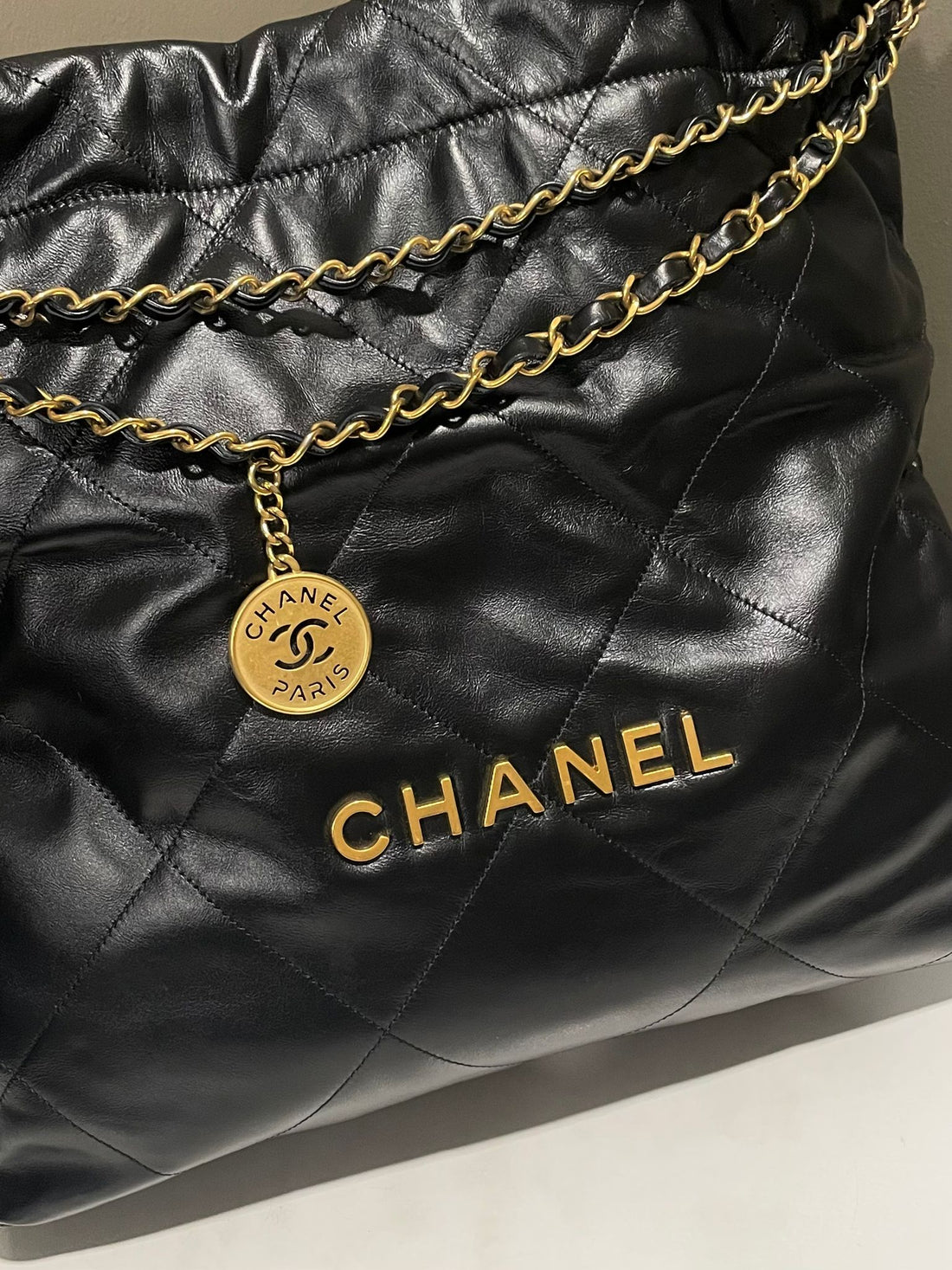 Chanel 22 Medium Black Calfskin