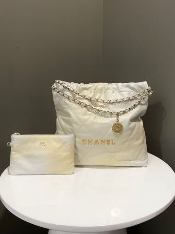Chanel 22 Medium Pearly Champagne / Ivory Ombre