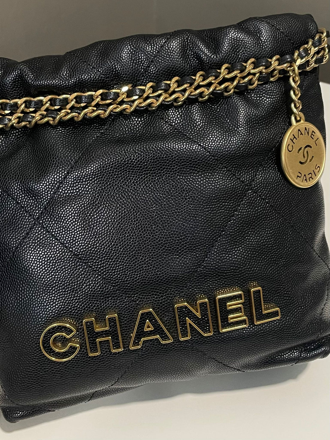 Chanel 22 Mini
