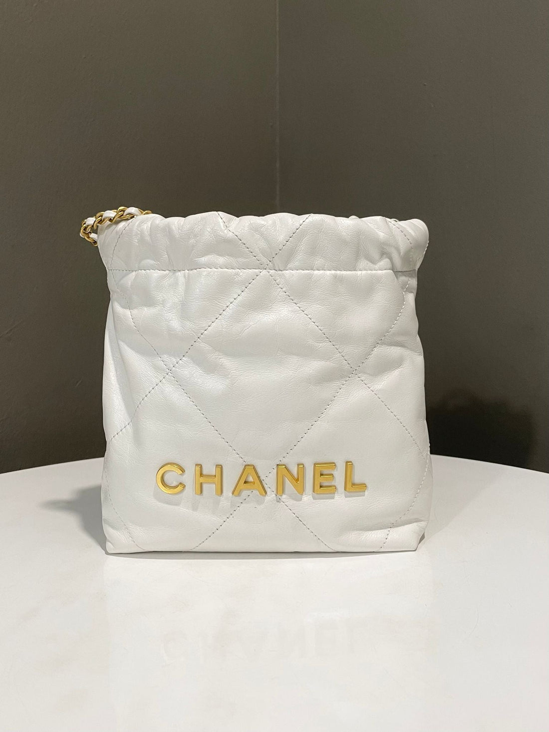 Chanel 22 Mini White Ivory